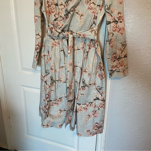 Gal Meets Glam - Floral Wrap (sample dress) - Picture 3 of 11